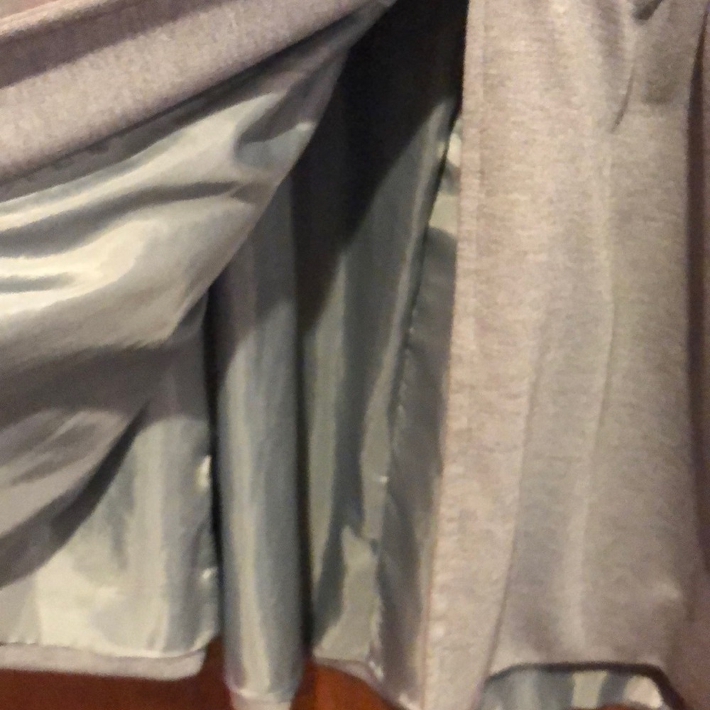 Gray jacket - Picture 2 of 3